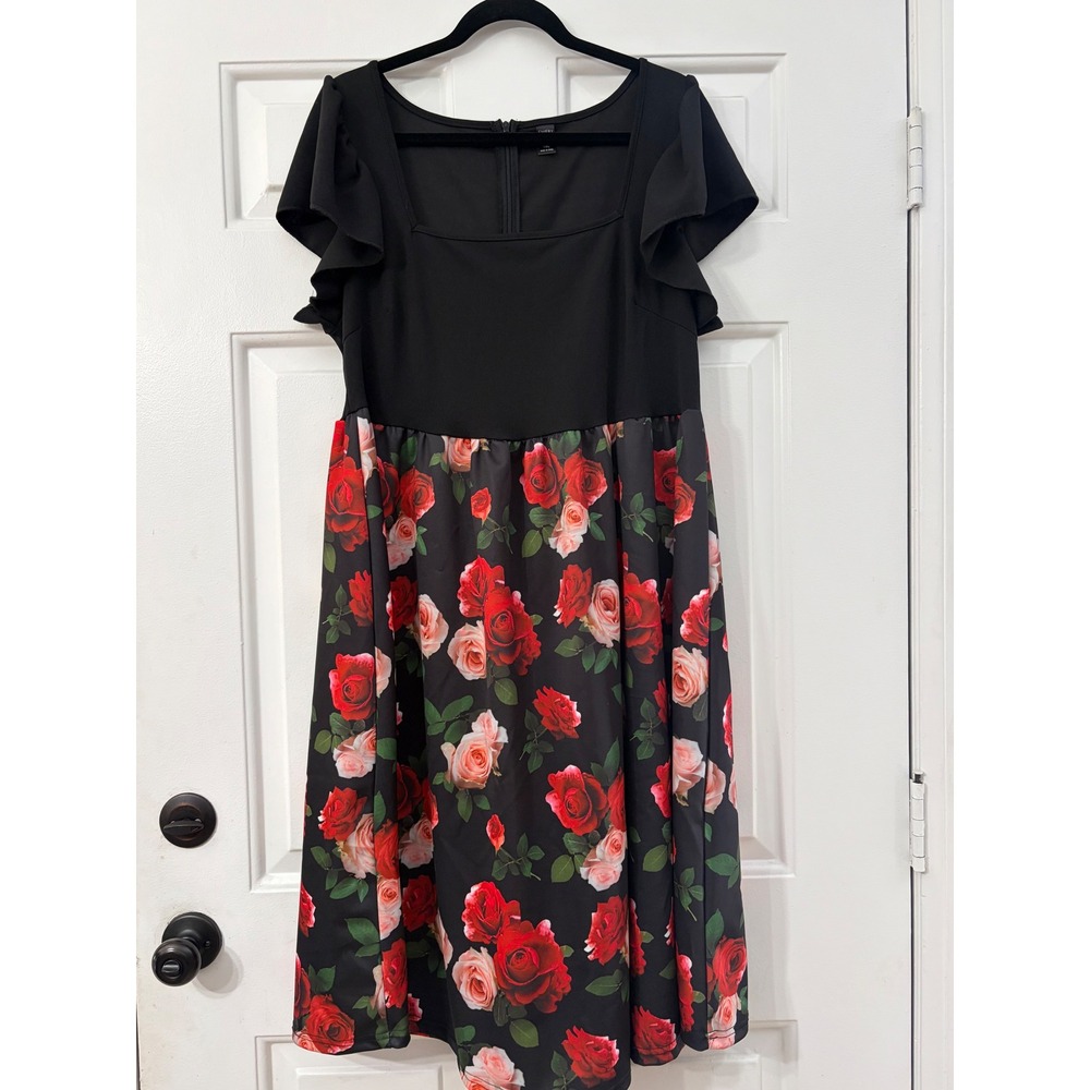 Emery Rose | Floral Ruffle Cap Sleeve Dress | 1XL || Black Red|